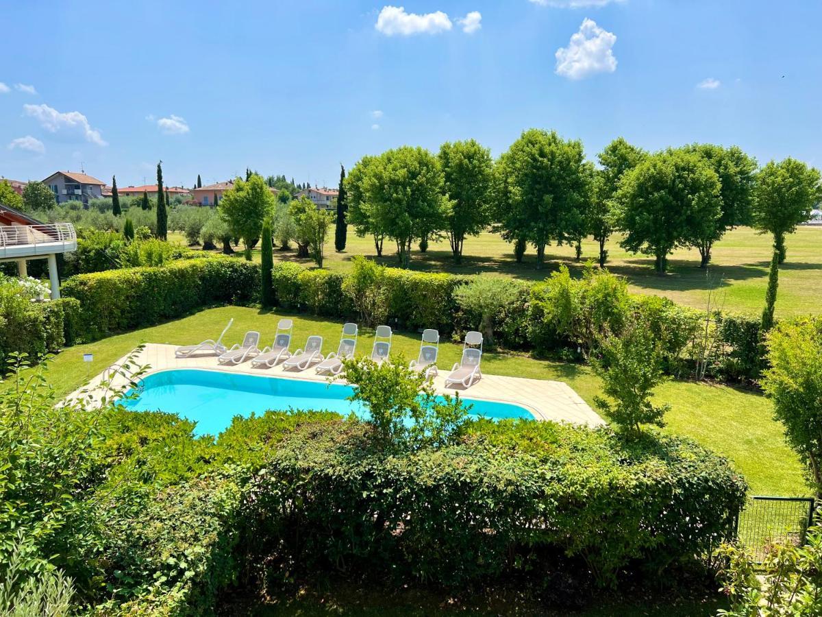 Paganini Suites And Apartments Sirmione Exterior photo